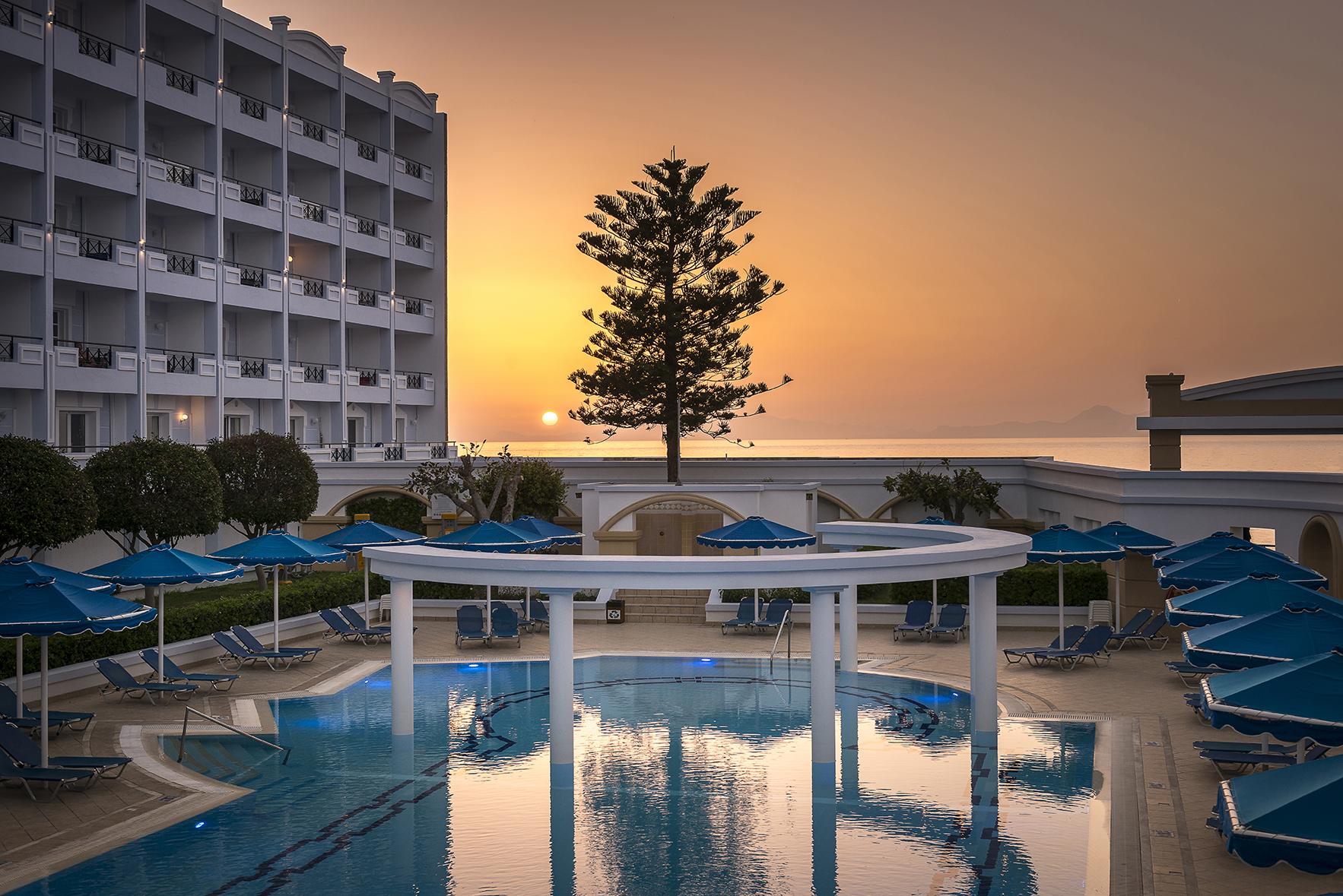 Mitsis Grand Rezort 5*